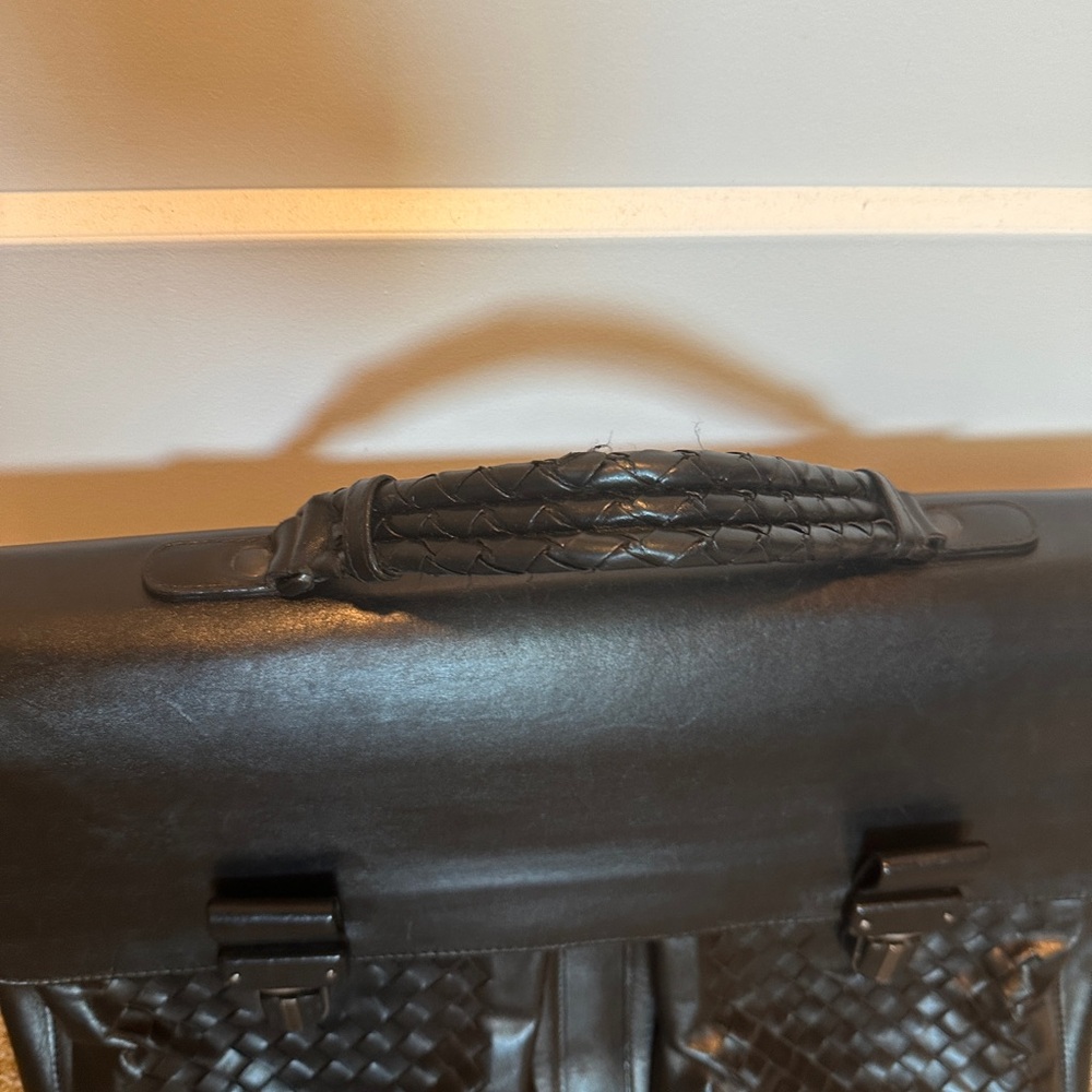 Bottega Veneta Black Leather Briefcase - Picture 2 of 9